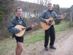 Wally and Bighead serenading the runners.